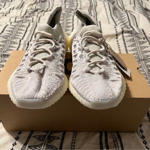 Yeezy Boost 350 V2 slate bone